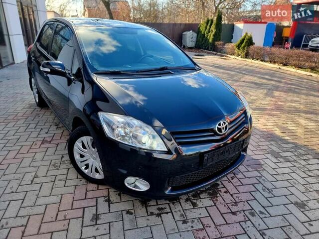 Черный Тойота Аурис, объемом двигателя 1.6 л и пробегом 142 тыс. км за 10200 $, фото 19 на Automoto.ua