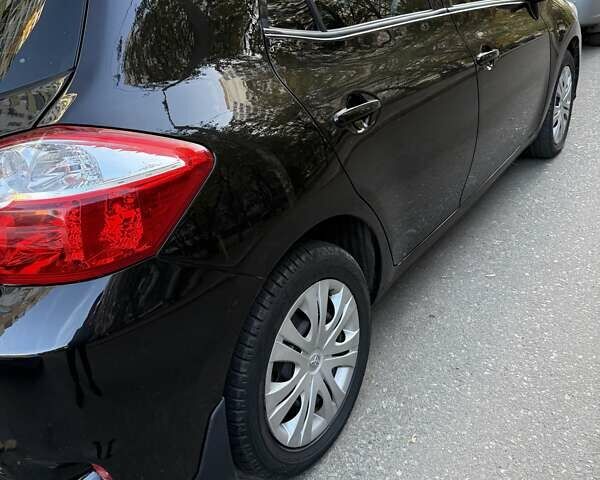 Черный Тойота Аурис, объемом двигателя 1.6 л и пробегом 301 тыс. км за 8300 $, фото 11 на Automoto.ua