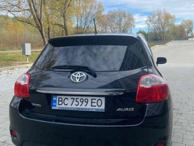 Черный Тойота Аурис, объемом двигателя 1.4 л и пробегом 270 тыс. км за 5700 $, фото 7 на Automoto.ua