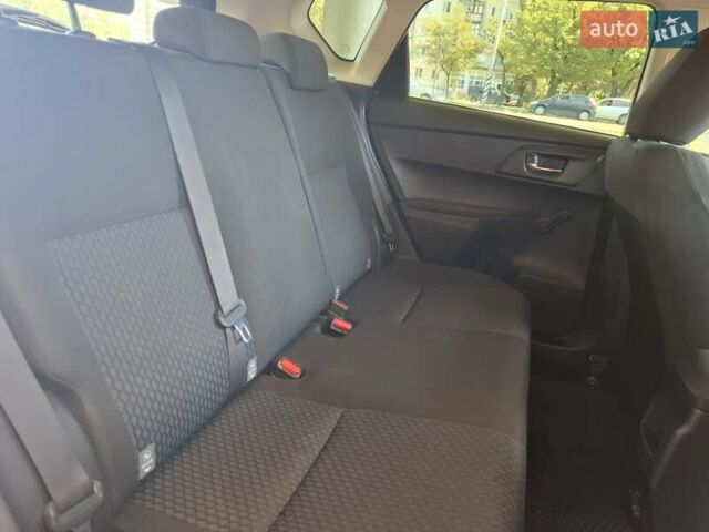 Черный Тойота Аурис, объемом двигателя 1.33 л и пробегом 129 тыс. км за 9300 $, фото 19 на Automoto.ua