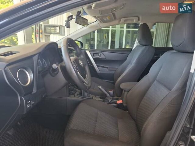 Черный Тойота Аурис, объемом двигателя 1.33 л и пробегом 129 тыс. км за 9300 $, фото 15 на Automoto.ua