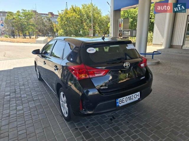 Черный Тойота Аурис, объемом двигателя 1.33 л и пробегом 129 тыс. км за 9300 $, фото 9 на Automoto.ua