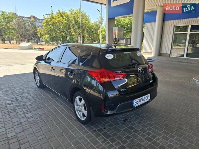 Черный Тойота Аурис, объемом двигателя 1.33 л и пробегом 129 тыс. км за 9300 $, фото 10 на Automoto.ua