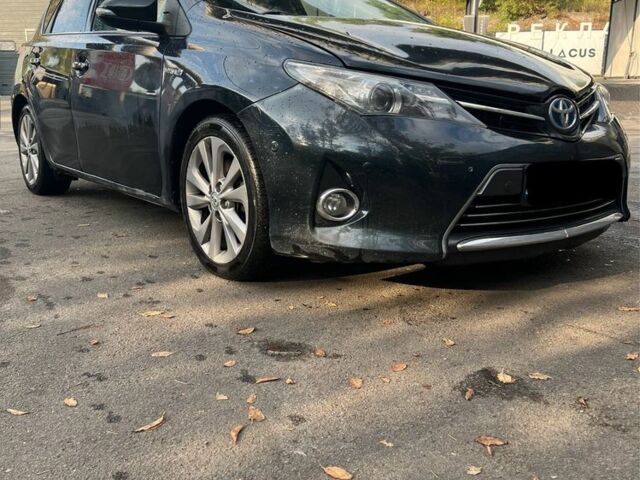 Черный Тойота Аурис, объемом двигателя 1.8 л и пробегом 256 тыс. км за 6173 $, фото 7 на Automoto.ua