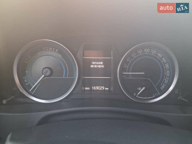 Черный Тойота Аурис, объемом двигателя 1.8 л и пробегом 169 тыс. км за 13999 $, фото 20 на Automoto.ua