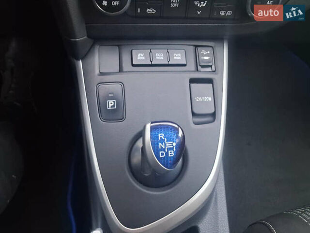 Черный Тойота Аурис, объемом двигателя 1.8 л и пробегом 169 тыс. км за 13999 $, фото 25 на Automoto.ua