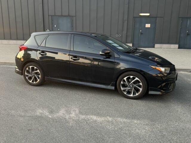 Черный Тойота Аурис, объемом двигателя 1.8 л и пробегом 120 тыс. км за 9800 $, фото 4 на Automoto.ua