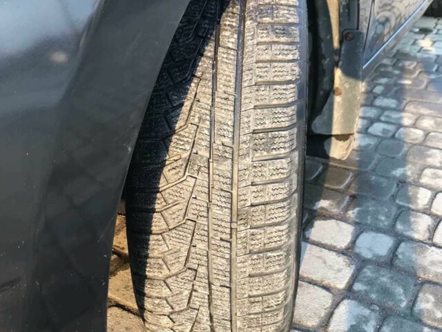 Черный Тойота Аурис, объемом двигателя 1.6 л и пробегом 143 тыс. км за 6200 $, фото 4 на Automoto.ua