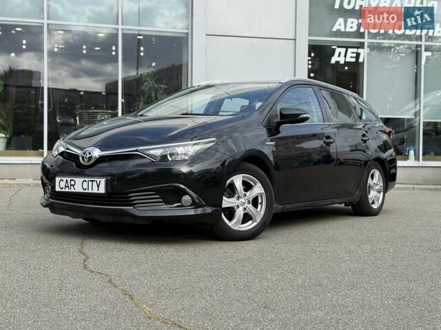 Черный Тойота Аурис, объемом двигателя 1.8 л и пробегом 165 тыс. км за 15500 $, фото 2 на Automoto.ua