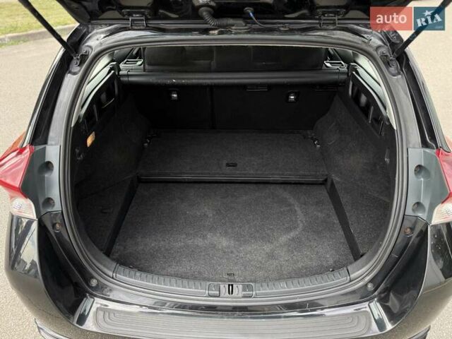 Черный Тойота Аурис, объемом двигателя 1.8 л и пробегом 165 тыс. км за 15500 $, фото 24 на Automoto.ua