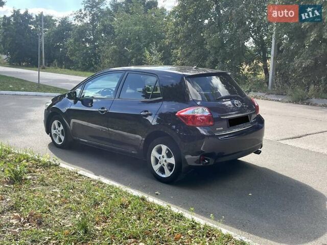 Фіолетовий Тойота Ауріс, об'ємом двигуна 1.6 л та пробігом 146 тис. км за 11500 $, фото 6 на Automoto.ua