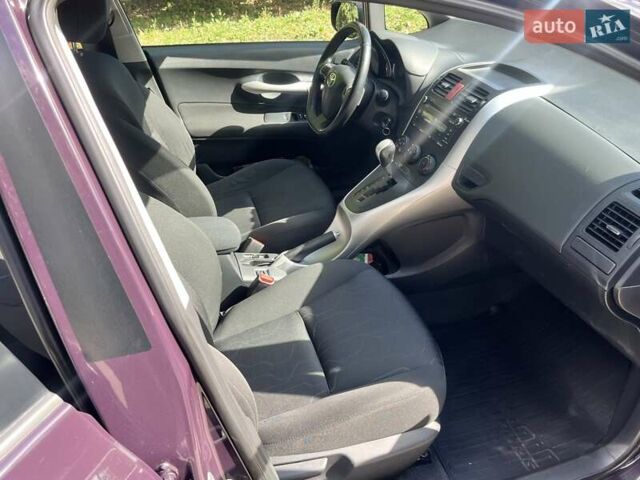 Фіолетовий Тойота Ауріс, об'ємом двигуна 1.6 л та пробігом 146 тис. км за 11500 $, фото 14 на Automoto.ua