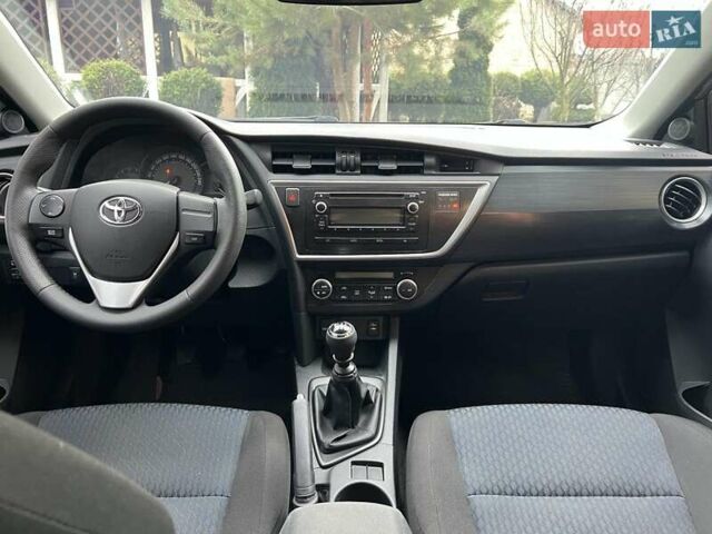 Коричневий Тойота Ауріс, об'ємом двигуна 1.36 л та пробігом 196 тис. км за 8999 $, фото 31 на Automoto.ua