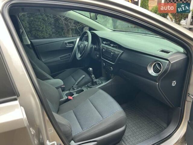 Коричневий Тойота Ауріс, об'ємом двигуна 1.36 л та пробігом 196 тис. км за 8999 $, фото 33 на Automoto.ua