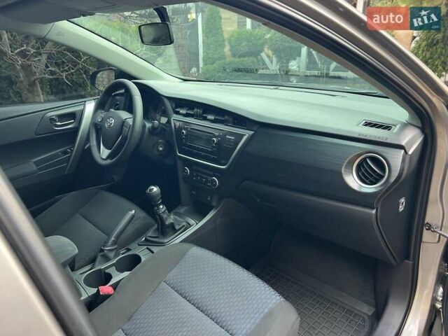 Коричневий Тойота Ауріс, об'ємом двигуна 1.36 л та пробігом 196 тис. км за 8999 $, фото 34 на Automoto.ua