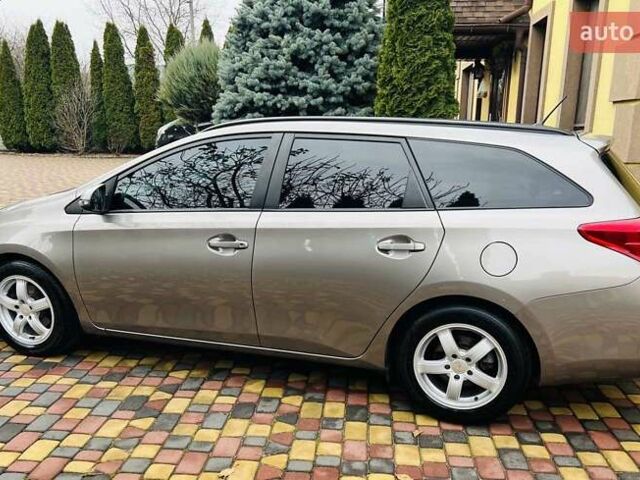 Коричневий Тойота Ауріс, об'ємом двигуна 1.36 л та пробігом 196 тис. км за 8999 $, фото 4 на Automoto.ua