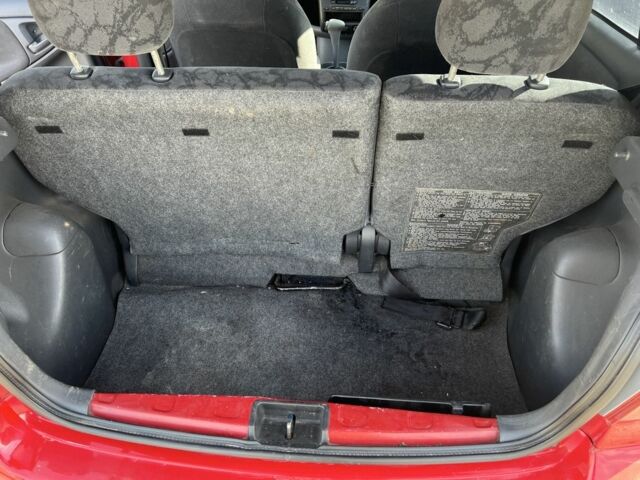 Червоний Тойота Ауріс, об'ємом двигуна 1.3 л та пробігом 245 тис. км за 4000 $, фото 9 на Automoto.ua