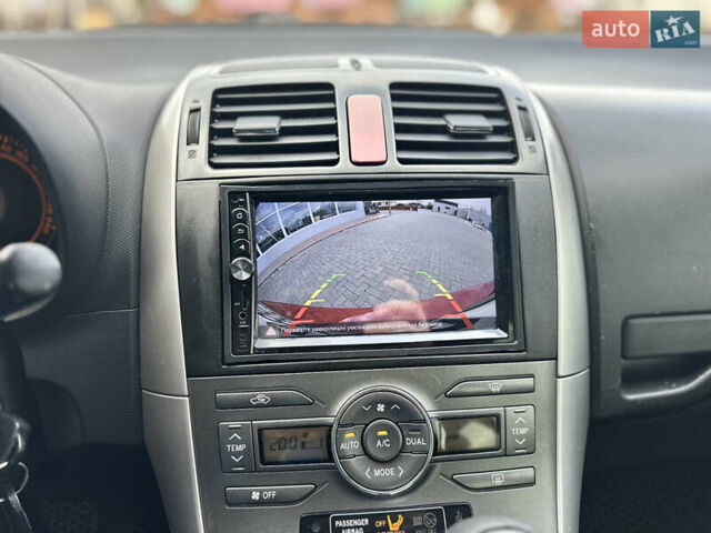 Красный Тойота Аурис, объемом двигателя 1.6 л и пробегом 193 тыс. км за 6855 $, фото 14 на Automoto.ua