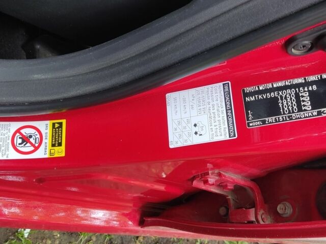 Красный Тойота Аурис, объемом двигателя 1.6 л и пробегом 155 тыс. км за 6900 $, фото 6 на Automoto.ua