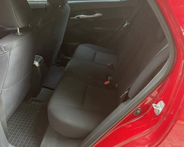 Красный Тойота Аурис, объемом двигателя 1.6 л и пробегом 313 тыс. км за 5300 $, фото 13 на Automoto.ua