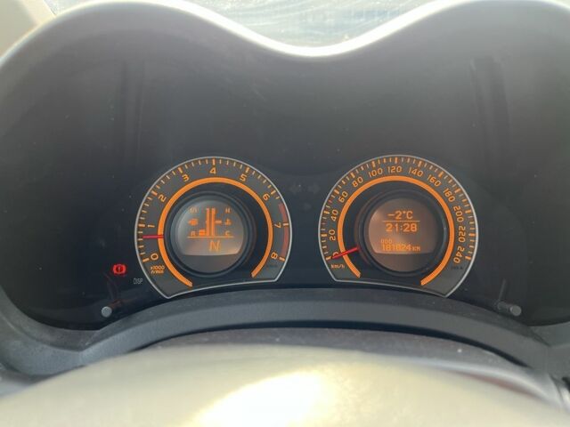 Красный Тойота Аурис, объемом двигателя 1.6 л и пробегом 182 тыс. км за 6300 $, фото 8 на Automoto.ua