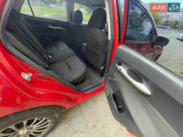Червоний Тойота Ауріс, об'ємом двигуна 1.6 л та пробігом 200 тис. км за 6200 $, фото 8 на Automoto.ua
