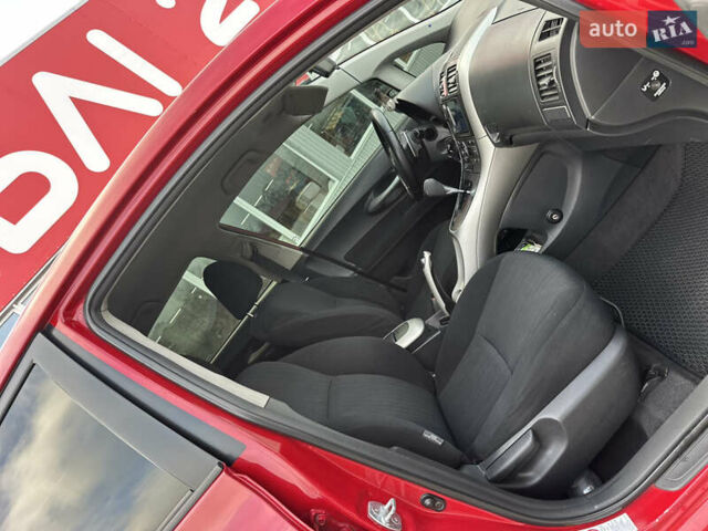 Красный Тойота Аурис, объемом двигателя 1.6 л и пробегом 193 тыс. км за 6855 $, фото 11 на Automoto.ua