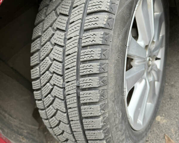 Красный Тойота Аурис, объемом двигателя 1.6 л и пробегом 186 тыс. км за 6900 $, фото 5 на Automoto.ua