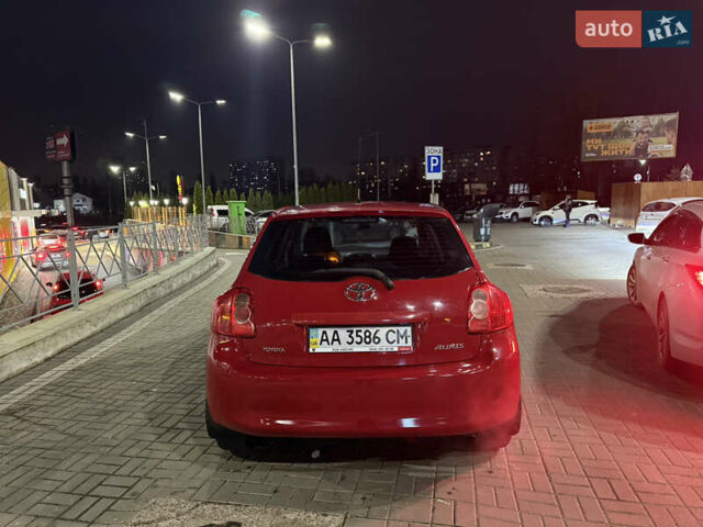 Красный Тойота Аурис, объемом двигателя 1.6 л и пробегом 206 тыс. км за 7150 $, фото 4 на Automoto.ua