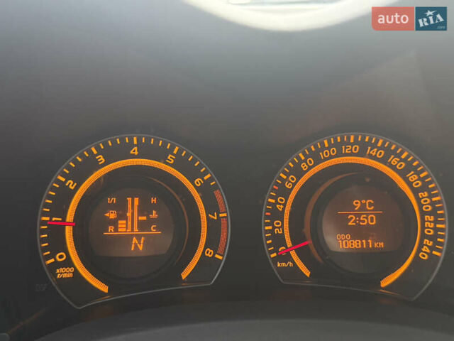 Красный Тойота Аурис, объемом двигателя 1.6 л и пробегом 109 тыс. км за 7300 $, фото 11 на Automoto.ua
