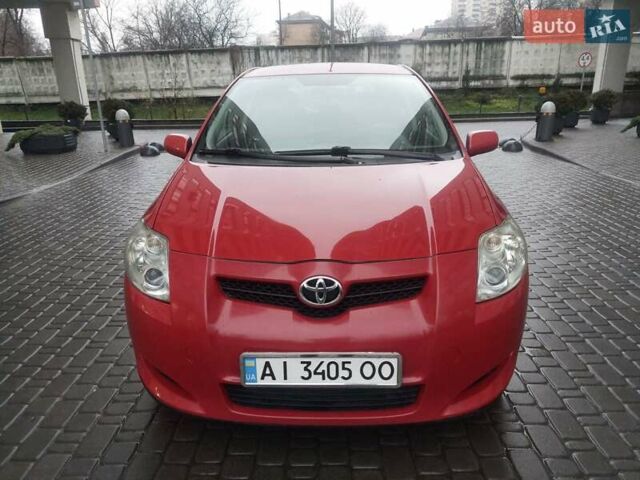 Красный Тойота Аурис, объемом двигателя 1.6 л и пробегом 134 тыс. км за 6999 $, фото 7 на Automoto.ua