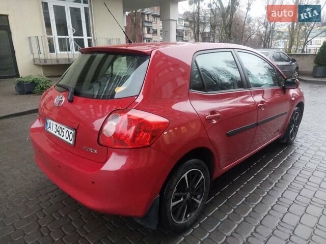 Красный Тойота Аурис, объемом двигателя 1.6 л и пробегом 134 тыс. км за 6999 $, фото 4 на Automoto.ua