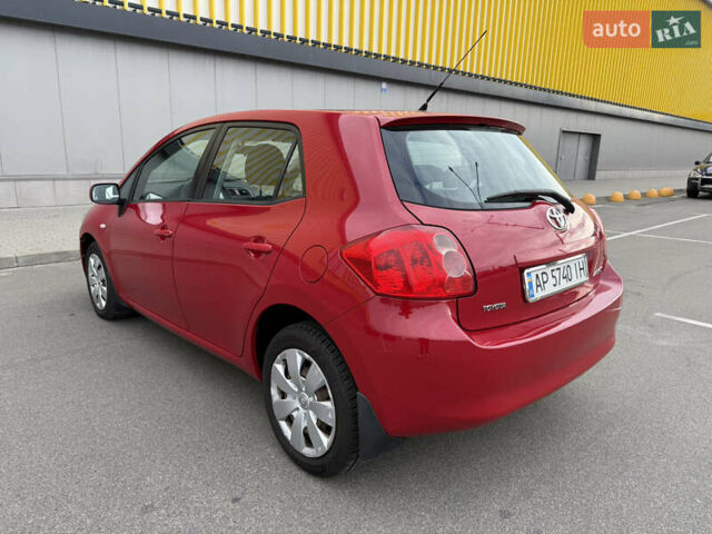 Красный Тойота Аурис, объемом двигателя 1.6 л и пробегом 181 тыс. км за 5950 $, фото 11 на Automoto.ua