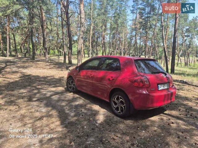 Красный Тойота Аурис, объемом двигателя 1.6 л и пробегом 140 тыс. км за 6300 $, фото 13 на Automoto.ua