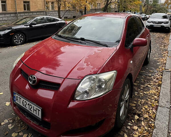 Красный Тойота Аурис, объемом двигателя 1.6 л и пробегом 190 тыс. км за 5999 $, фото 19 на Automoto.ua