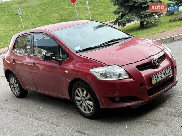 Красный Тойота Аурис, объемом двигателя 1.6 л и пробегом 200 тыс. км за 4500 $, фото 23 на Automoto.ua