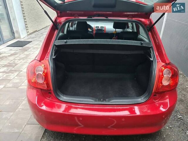 Красный Тойота Аурис, объемом двигателя 1.6 л и пробегом 202 тыс. км за 6800 $, фото 9 на Automoto.ua