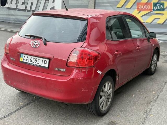 Красный Тойота Аурис, объемом двигателя 1.6 л и пробегом 200 тыс. км за 4500 $, фото 16 на Automoto.ua