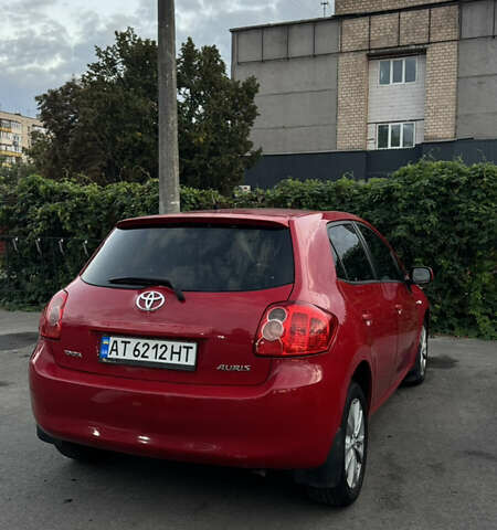 Красный Тойота Аурис, объемом двигателя 1.6 л и пробегом 189 тыс. км за 5800 $, фото 9 на Automoto.ua