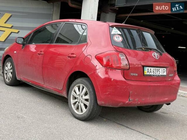Красный Тойота Аурис, объемом двигателя 1.6 л и пробегом 200 тыс. км за 4500 $, фото 11 на Automoto.ua