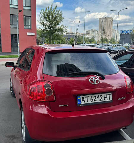Красный Тойота Аурис, объемом двигателя 1.6 л и пробегом 190 тыс. км за 5999 $, фото 30 на Automoto.ua
