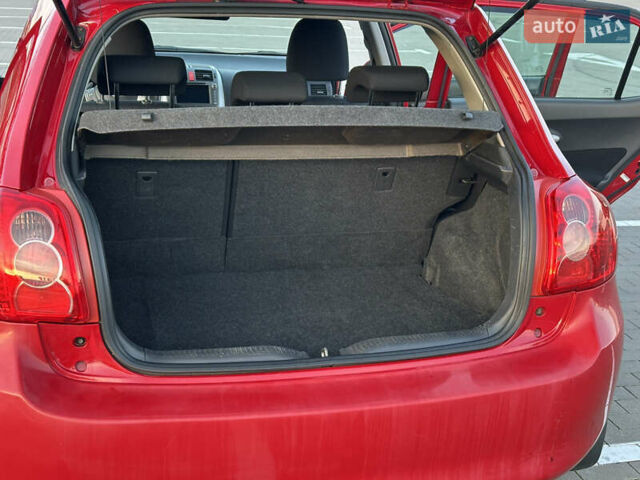 Червоний Тойота Ауріс, об'ємом двигуна 1.6 л та пробігом 85 тис. км за 8700 $, фото 28 на Automoto.ua