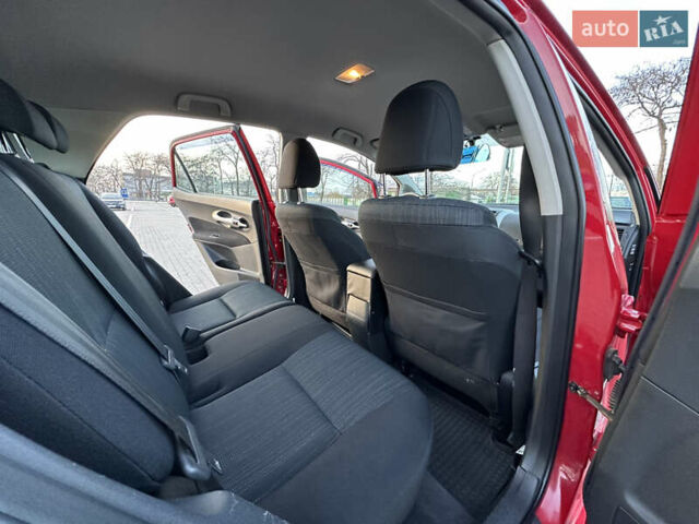 Червоний Тойота Ауріс, об'ємом двигуна 1.6 л та пробігом 85 тис. км за 8700 $, фото 38 на Automoto.ua