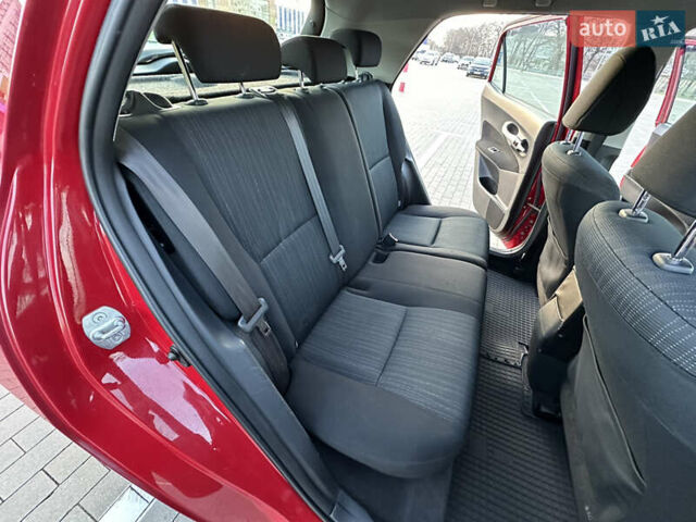 Червоний Тойота Ауріс, об'ємом двигуна 1.6 л та пробігом 85 тис. км за 8700 $, фото 36 на Automoto.ua