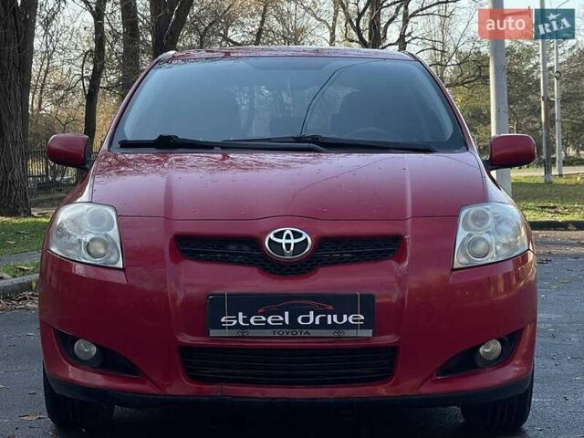 Красный Тойота Аурис, объемом двигателя 1.6 л и пробегом 402 тыс. км за 6499 $, фото 9 на Automoto.ua