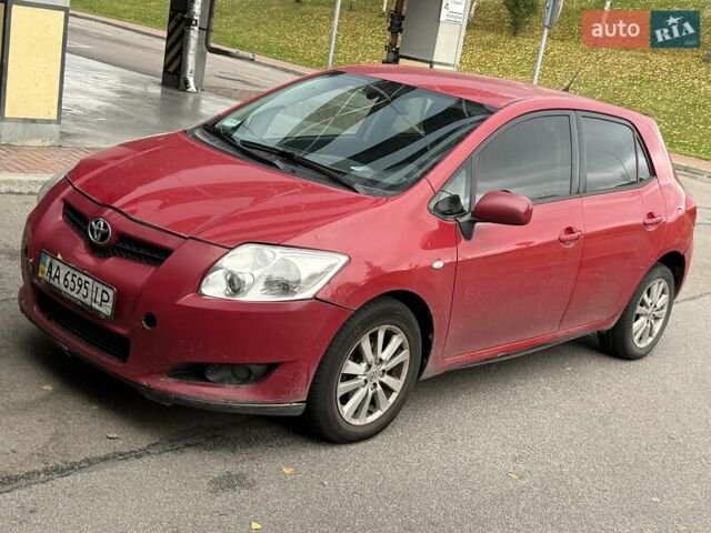 Красный Тойота Аурис, объемом двигателя 1.6 л и пробегом 200 тыс. км за 4500 $, фото 29 на Automoto.ua
