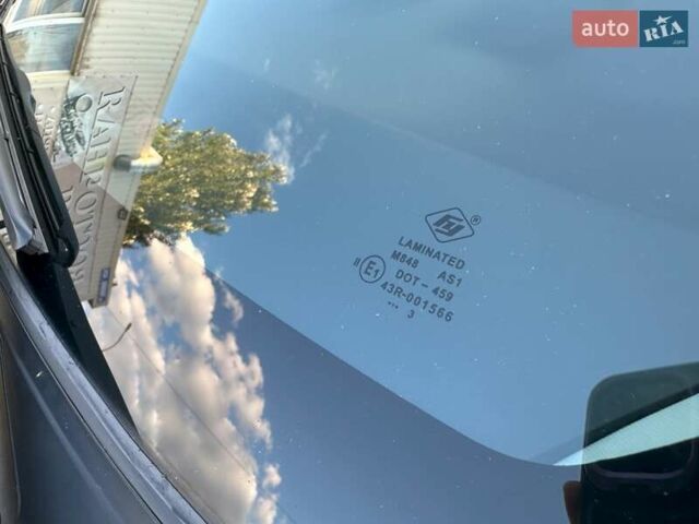 Красный Тойота Аурис, объемом двигателя 1.6 л и пробегом 165 тыс. км за 6700 $, фото 30 на Automoto.ua