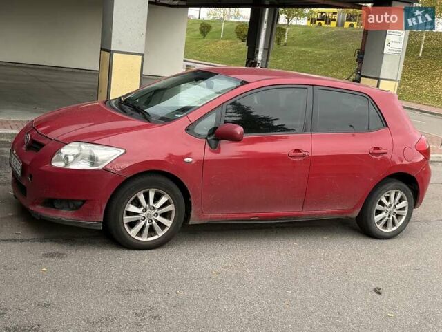 Красный Тойота Аурис, объемом двигателя 1.6 л и пробегом 200 тыс. км за 4500 $, фото 9 на Automoto.ua