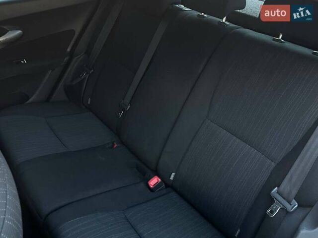 Красный Тойота Аурис, объемом двигателя 1.6 л и пробегом 402 тыс. км за 6499 $, фото 14 на Automoto.ua