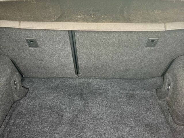 Красный Тойота Аурис, объемом двигателя 1.4 л и пробегом 229 тыс. км за 6300 $, фото 21 на Automoto.ua